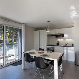 https://apartment-les-cypres.inbrittany.com